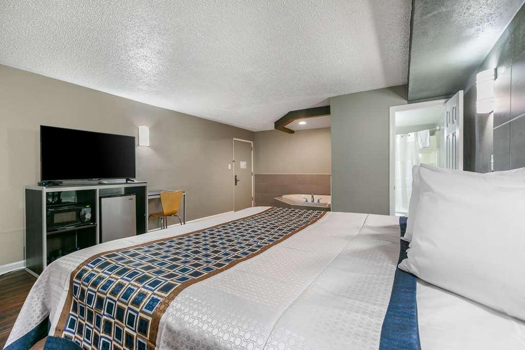Knights Inn Bristol Левиттаун Номер фото