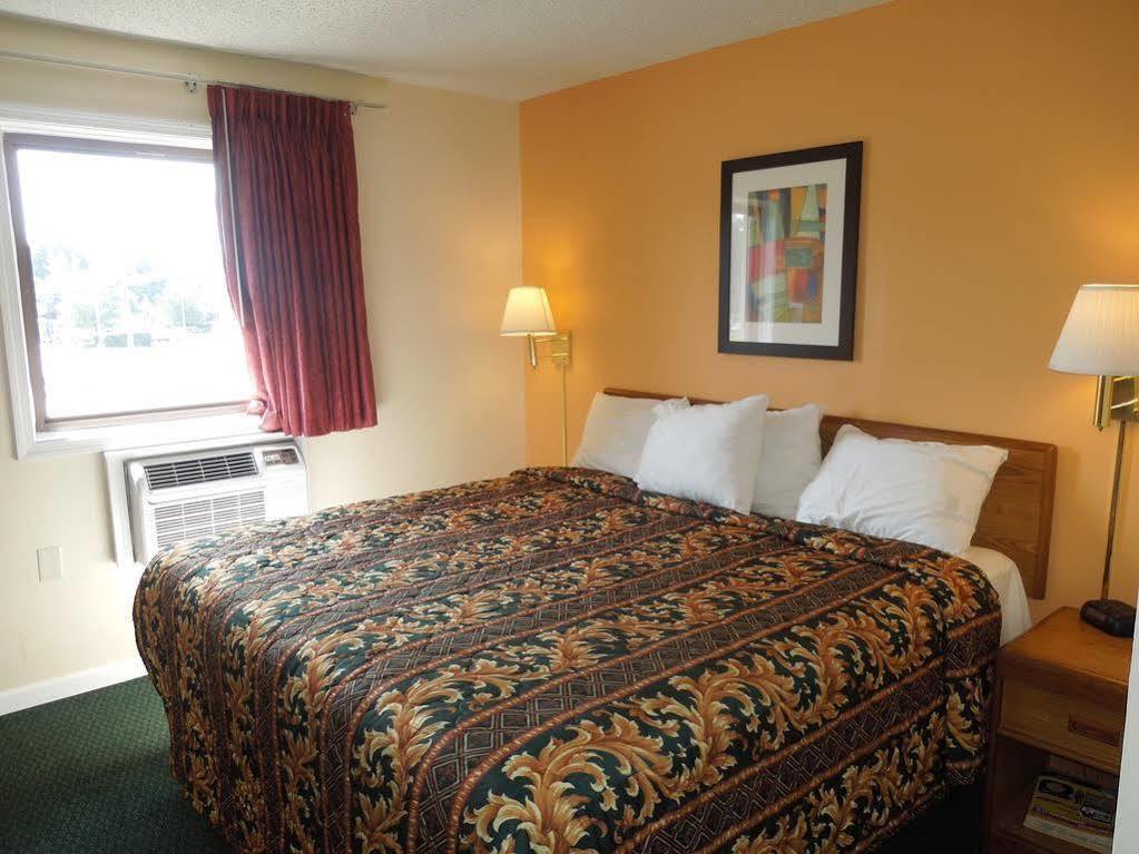 Knights Inn Bristol Левиттаун Экстерьер фото